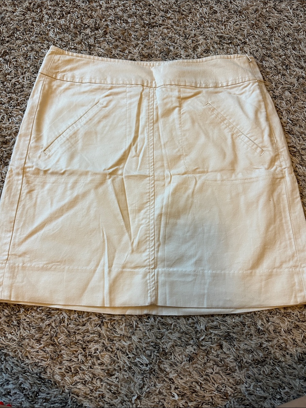 Banana Republic size 4 Classic Cream A-Line Women’s Skirt
